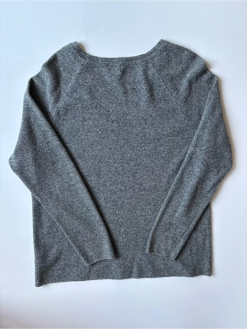 H&M Men’s Gray Crewneck Sweater
